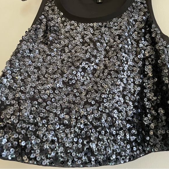 Express Sequin Flowy Tank - Picture 2 of 4